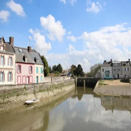 Apartment Isigny-Sur-Mer Near Sea, Cleaning Included *