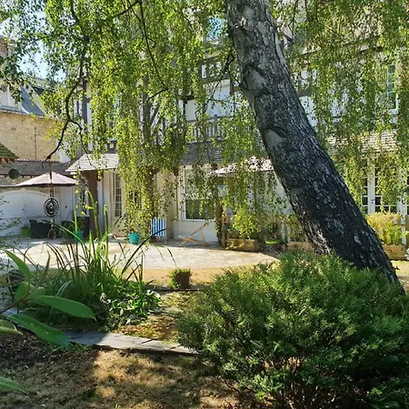 Apartment Isigny-Sur-Mer Near Sea, Cleaning Included איזיני-סור-מר
